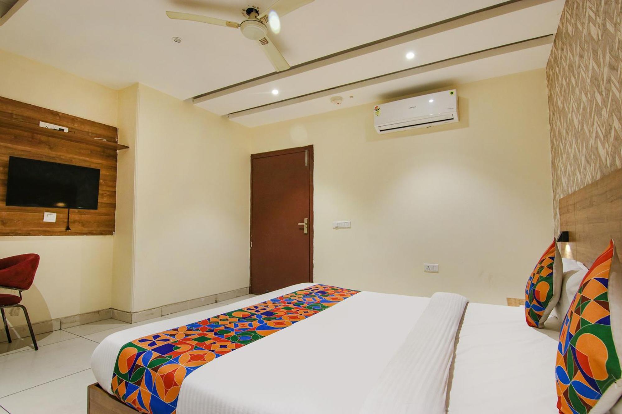 Fabhotel Golden Glory New Delhi Ngoại thất bức ảnh