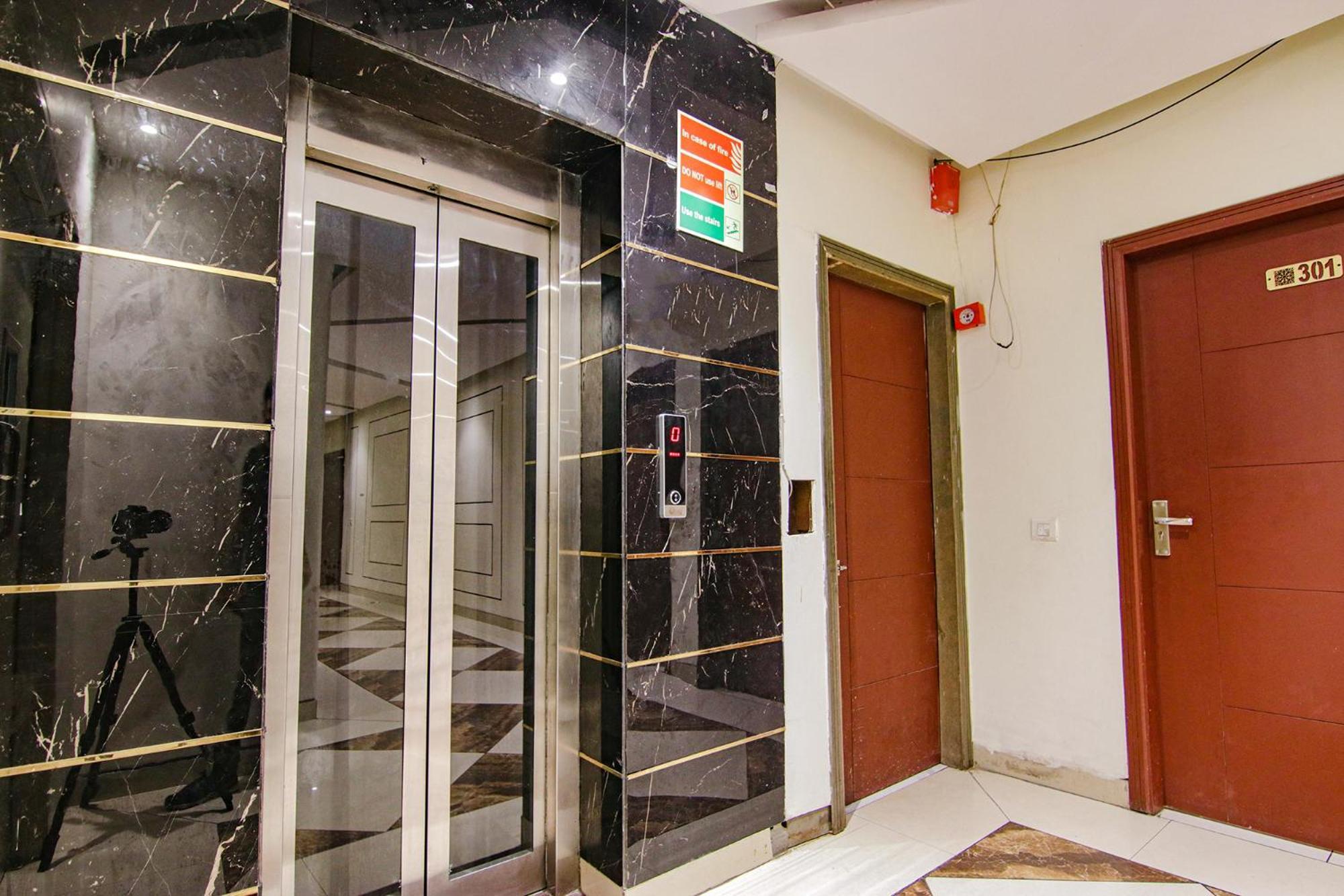 Fabhotel Golden Glory New Delhi Ngoại thất bức ảnh